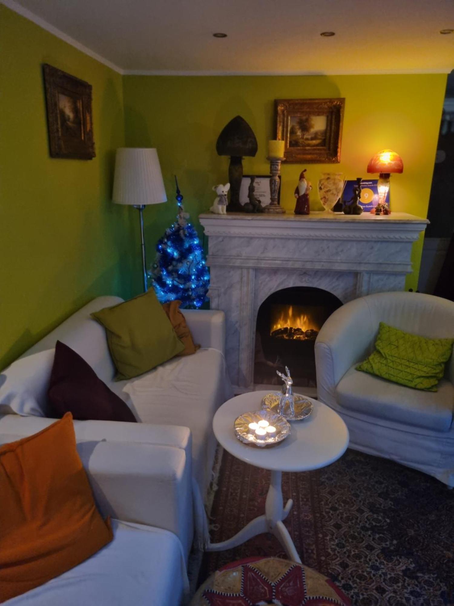 Connection Guesthouse Будапеща Екстериор снимка
