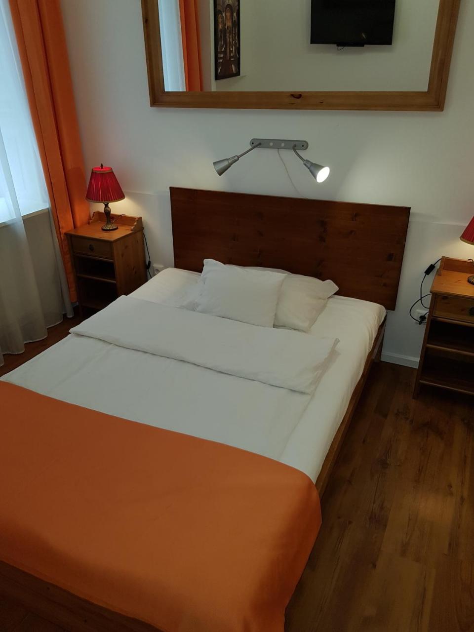 Connection Guesthouse Будапеща Екстериор снимка