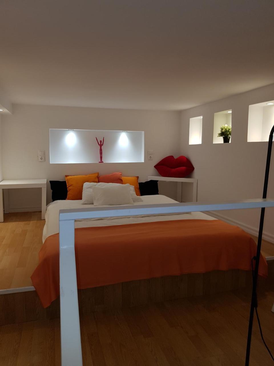 Connection Guesthouse Будапеща Екстериор снимка