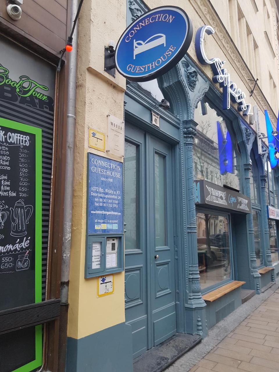 Connection Guesthouse Будапеща Екстериор снимка